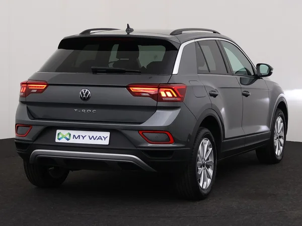 VOLKSWAGEN T-Roc (2025) — foto 11 van 18
