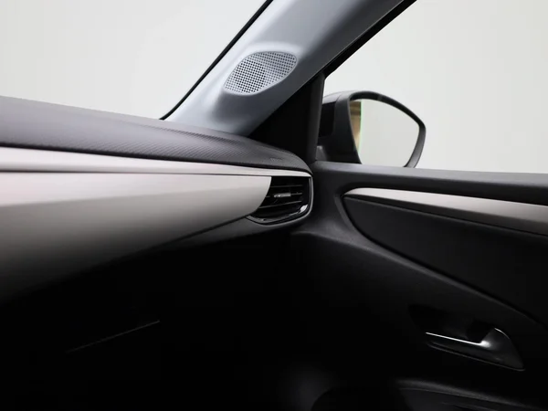 Opel Corsa (2023) — foto 17 van 34