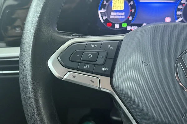 Volkswagen Golf VIII (2024) — foto 6 van 18