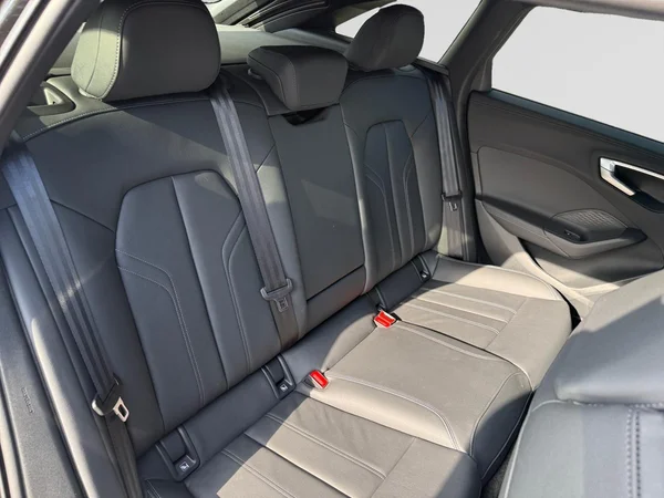 AUDI A5 Avant e-hybrid (PHEV) (2026) — foto 11 van 24