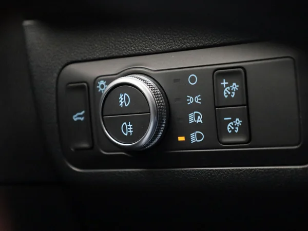 Ford Kuga (2022) — foto 16 van 49