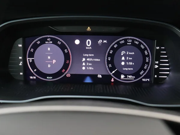 SKODA Octavia Combi (2024) — foto 5 van 19