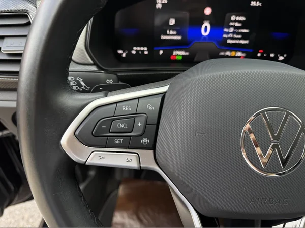 VOLKSWAGEN T-Cross (2024) — foto 5 van 14