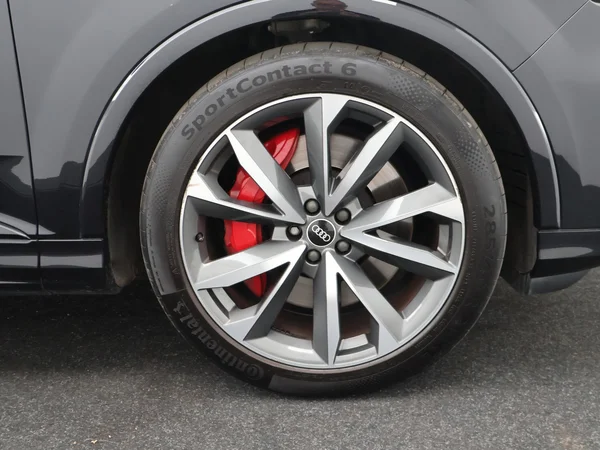 AUDI Q7 PHEV (2021) — foto 27 van 28