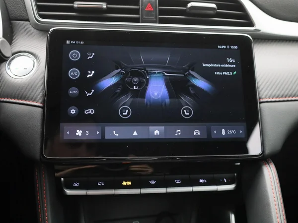 MG ZS EV (2023) — foto 15 van 40