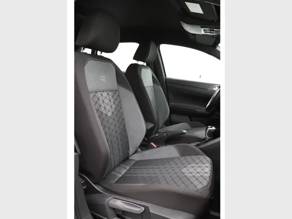 VOLKSWAGEN Taigo (2024) — foto 10 van 26