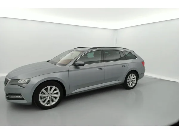 SKODA Superb SW PHEV (2020) — foto 36 van 36