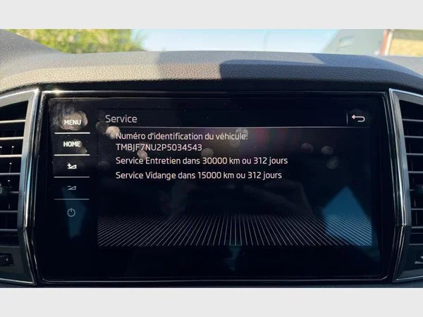 Skoda Karoq (2023) — foto 20 van 30