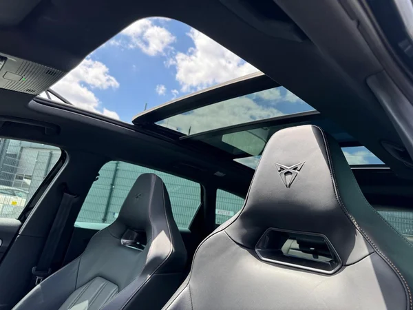 CUPRA Leon ST (2023) — foto 13 van 24