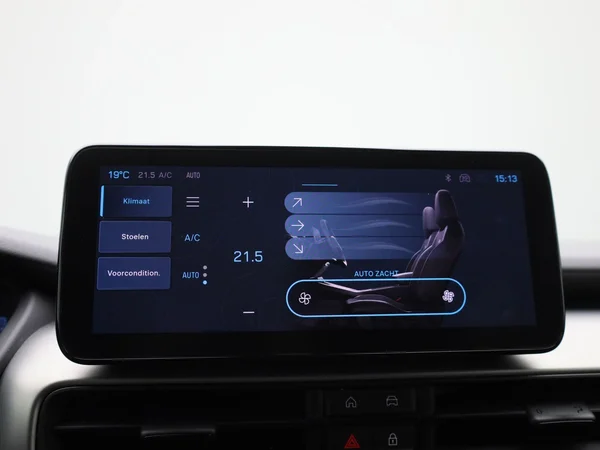 Jeep Avenger (2024) — foto 17 van 42