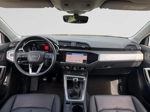 AUDI Q3 Sportback (2022) — foto 18 van 21