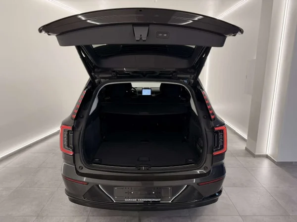 Volvo EX90 (2025) — foto 23 van 25