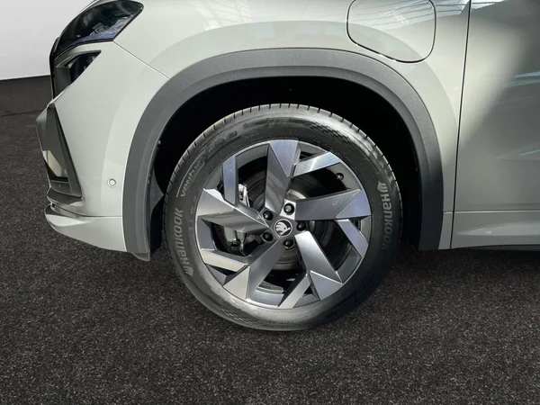 SKODA Kodiaq PHEV (2026) — foto 9 van 17