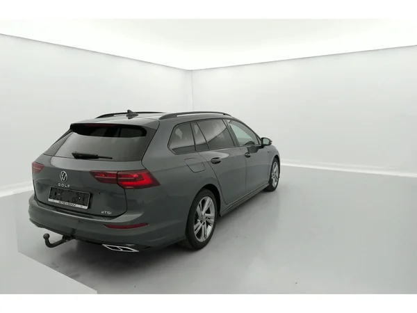 VOLKSWAGEN Golf VIII SW (2024) — foto 4 van 36