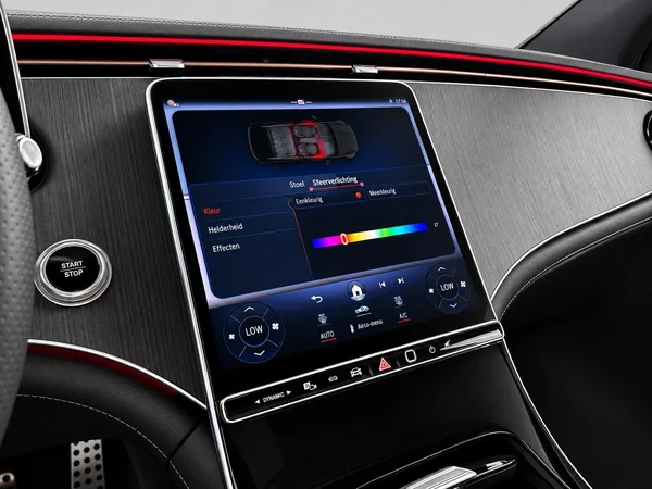 Mercedes-Benz EQE (2025) — foto 2 van 16