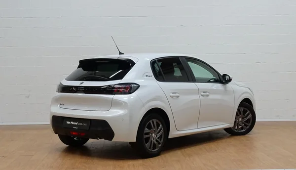 Peugeot 208 (2021) — foto 18 van 24