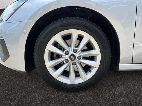 AUDI A3 Sportback (2024) — foto 11 van 21