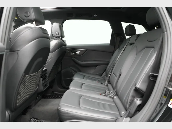 AUDI Q7 PHEV (2024) — foto 20 van 37