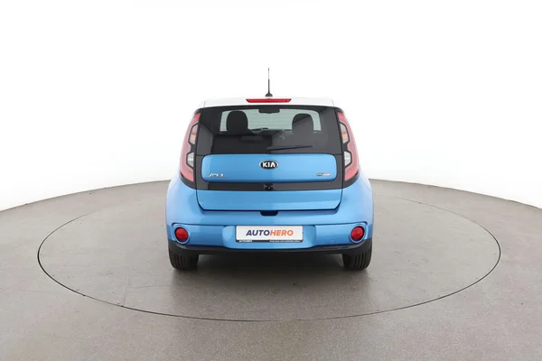 Kia Soul (2016) — foto 11 van 16