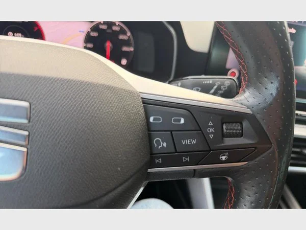 Seat Leon ST (2021) — foto 16 van 28