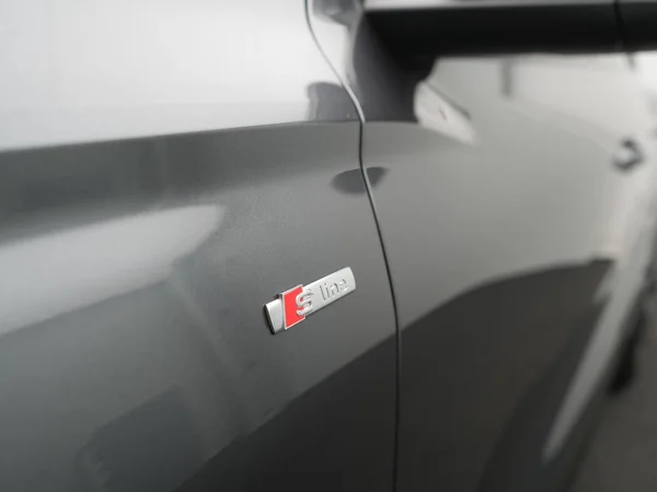 AUDI Q6 e-tron (2025) — foto 39 van 40