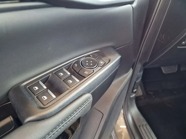 Ford Ranger — foto 2 van 15