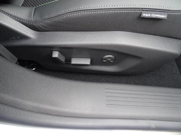 Peugeot 408 (2026) — foto 22 van 32