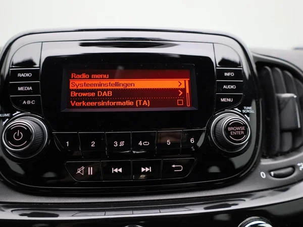 Fiat 500 (2021) — foto 8 van 33