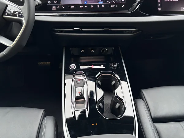 AUDI A5 Avant e-hybrid (PHEV) (2026) — foto 3 van 20