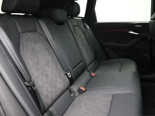 AUDI Q6 e-tron (2026) — foto 27 van 27