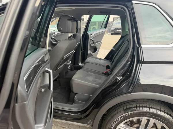 Volkswagen Tiguan (2019) — foto 11 van 24