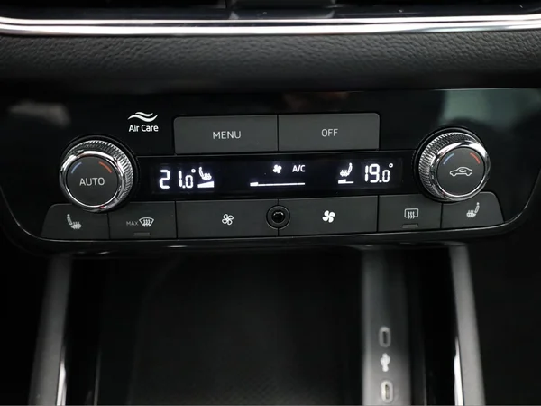 SKODA Scala (2024) — foto 19 van 23