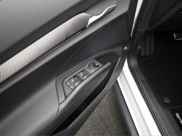 SKODA Elroq (2025) — foto 13 van 21