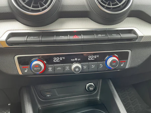 AUDI Q2 (2023) — foto 8 van 22