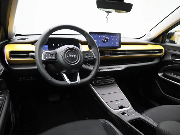 Jeep Avenger (2023) — foto 28 van 30