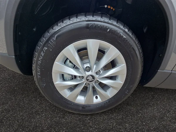 SKODA Karoq (2025) — foto 23 van 24