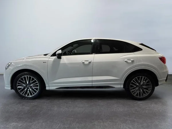 AUDI Q3 Sportback (2020) — foto 25 van 29