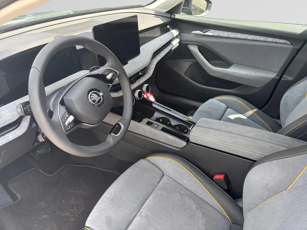 SKODA Superb (2026) — foto 19 van 21