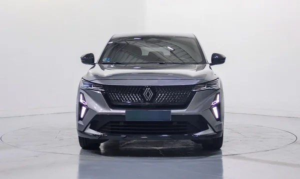 Renault Rafale E-TECH (HEV) (2025) — foto 44 van 45
