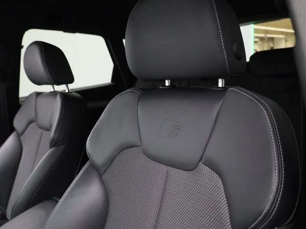Audi Q5 (2023) — foto 26 van 44