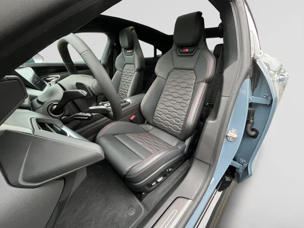 AUDI S e-tron GT (2026) — foto 17 van 24