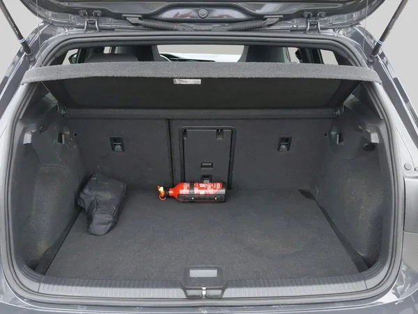 Volkswagen Golf (2023) — foto 16 van 18