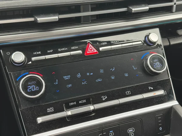 Hyundai Santa Fe (2025) — foto 8 van 29