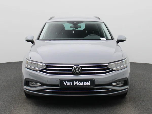 Volkswagen Passat (2024) — foto 23 van 42
