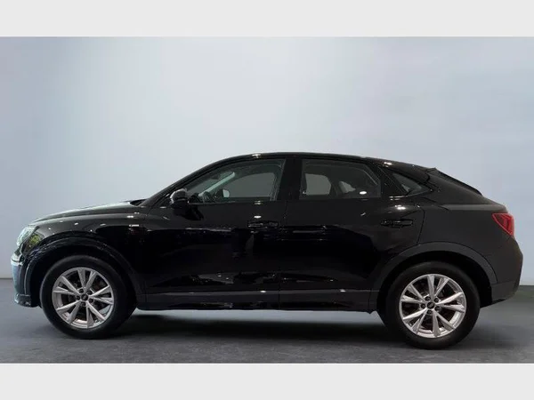 Audi Q3 Sportback (2022) — foto 22 van 27