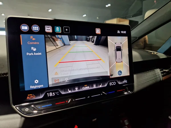 CUPRA Born (2024) — foto 17 van 19