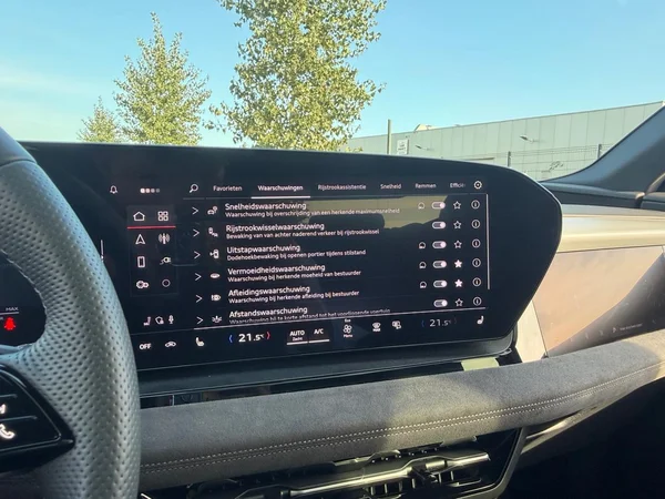 AUDI Q6 e-tron (2025) — foto 5 van 20