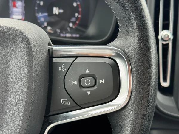 Volvo XC40 (2020) — foto 4 van 22