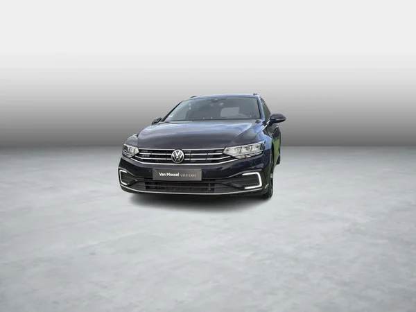 Volkswagen Passat (2021) — foto 5 van 12