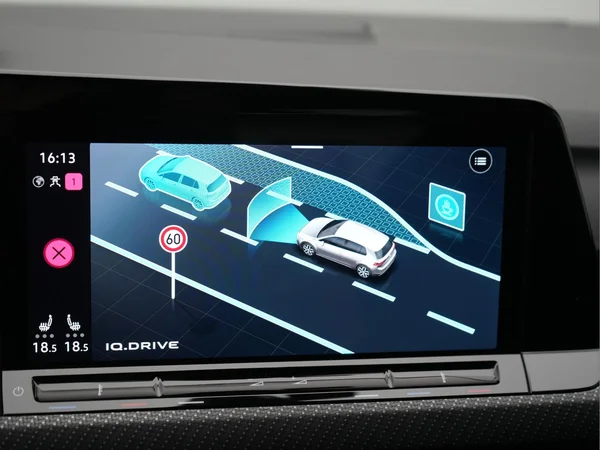 VOLKSWAGEN Golf VIII (2022) — foto 5 van 31